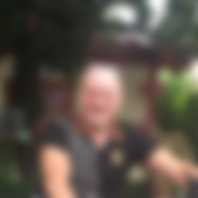 LuckyRic (64) aus Berlin