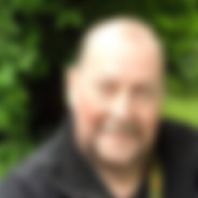 Halek (65) aus Saarbrücken