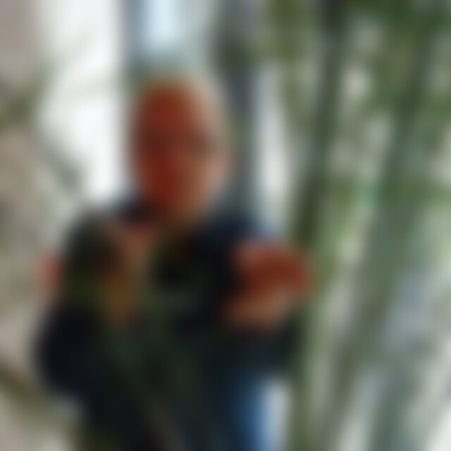 Juter (67) aus Berlin
