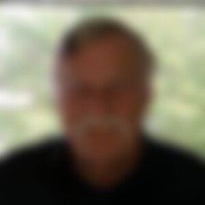 Vatters (70) aus Osten