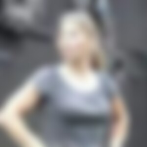 Nanumomo (53) aus Salzhausen