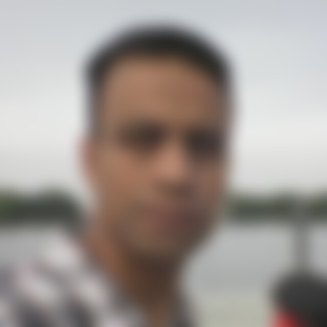 Hassan77 (47) aus Hamburg