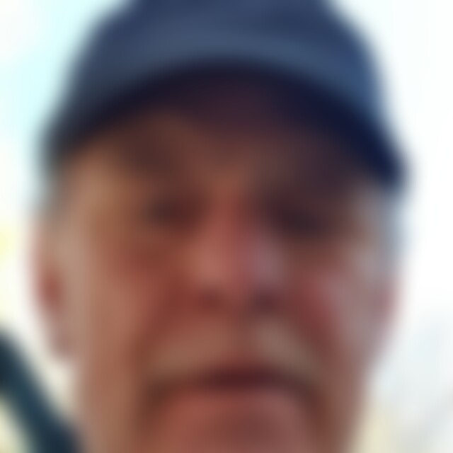 macho (66) aus Buchen
