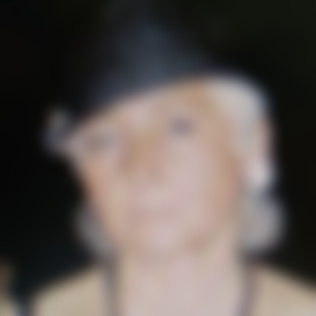 Christel60 (75) aus Kassel