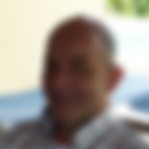 blumroth (62) aus Glinde
