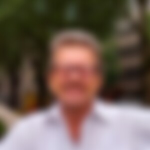 Eduard53 (71) aus Weinsheim