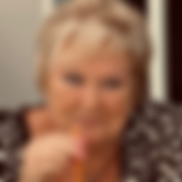 Eve (72) aus Freital
