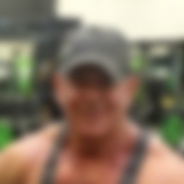 musclewilli (60) aus Duisburg