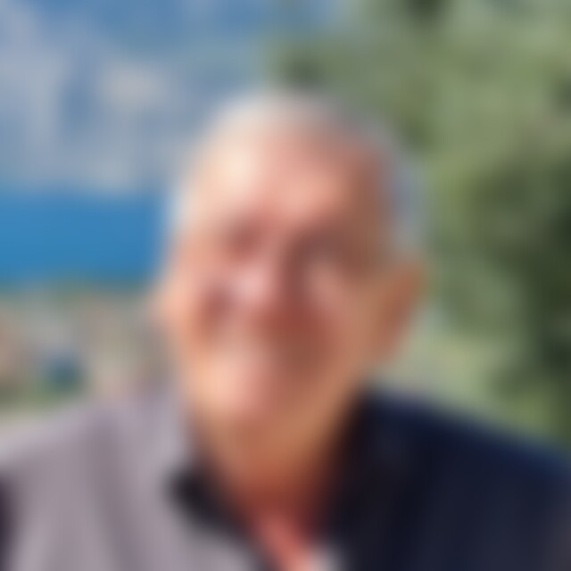 Rosenstier68 (76) aus München