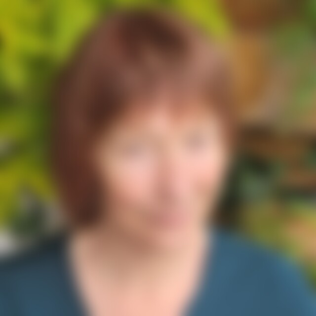Saengerin (57) aus München
