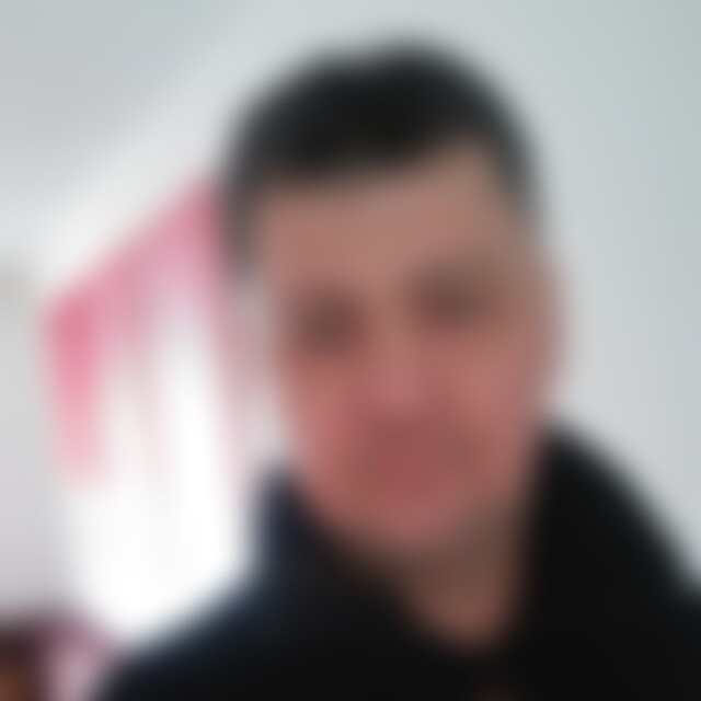 Dezsoe (55) aus Hügelsheim