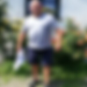 Mmk (57) aus Krefeld
