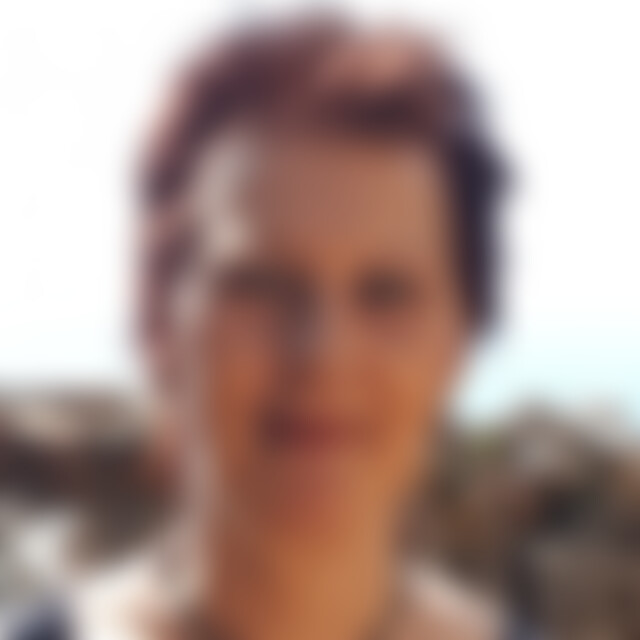 Regina (68) aus Frankfurt