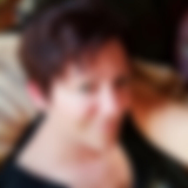 Emma46 (52) aus Schwalbach