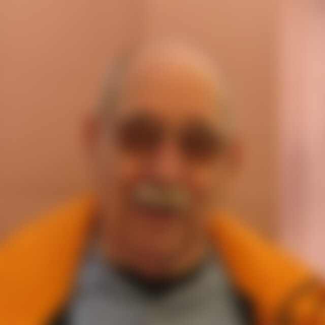 hein3r (92) aus Hamburg