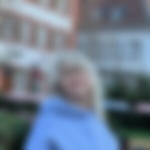 Oksana17 (52) aus Stuttgart