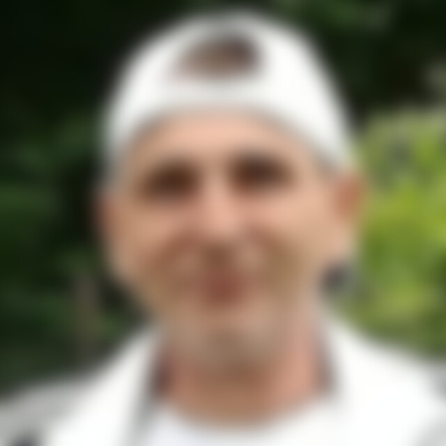 uwe8080 (60) aus Elsterberg