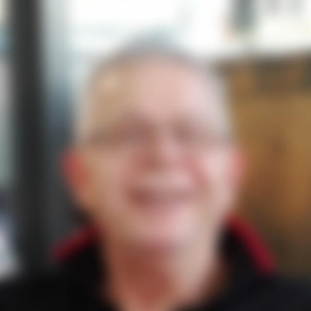 Beine (72) aus Hannover