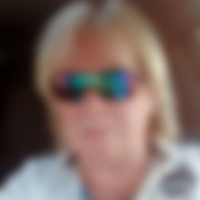 boby4 (72) aus Hagenow