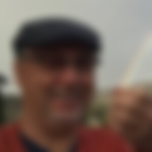 Hansen (64) aus Hamburg