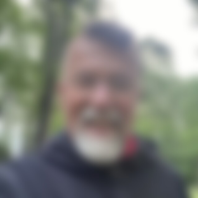Charlie (70) aus Berlin
