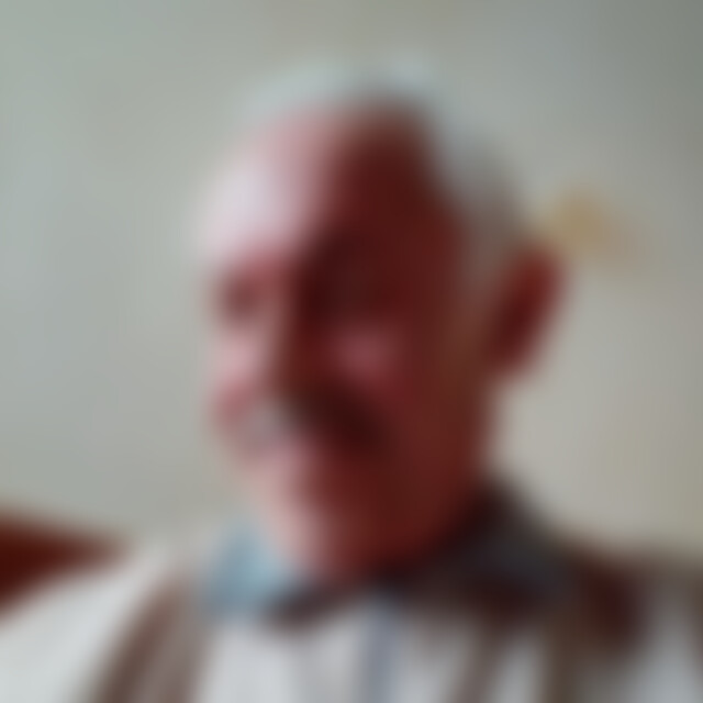 rolfruebin (75) aus Bielefeld