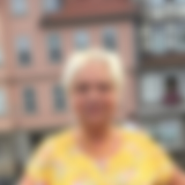 Inge2020 (70) aus Wesertal