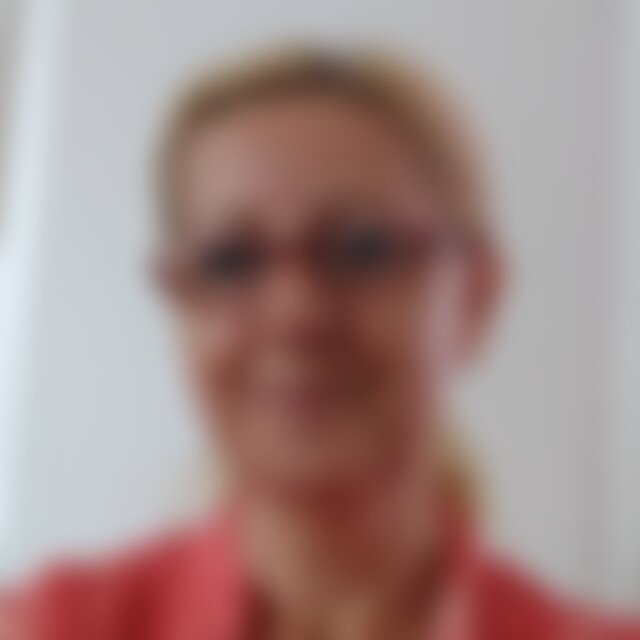 Hanana (65) aus Krefeld