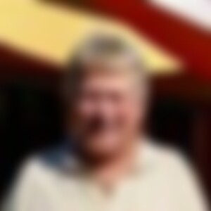 Beeder (72) aus Altdorf