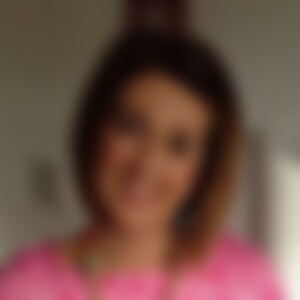 Karenlar (44) aus Frankfurt
