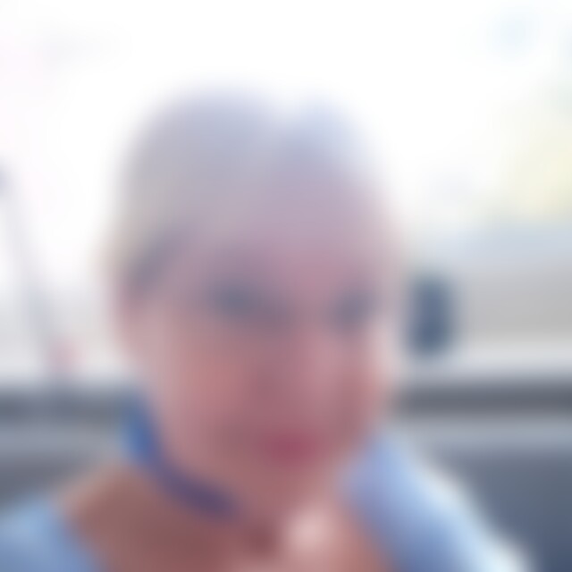 Juli (59) aus Hamburg