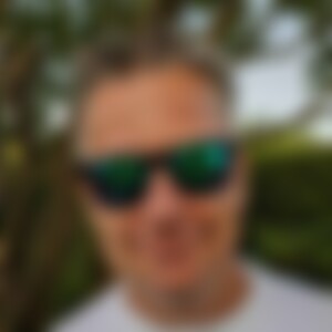 DaveTravolta (52) aus Jülich