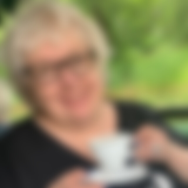 Sveti1957 (68) aus Eisenhüttenstadt