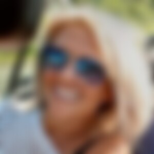 Andrea56 (59) aus Krefeld