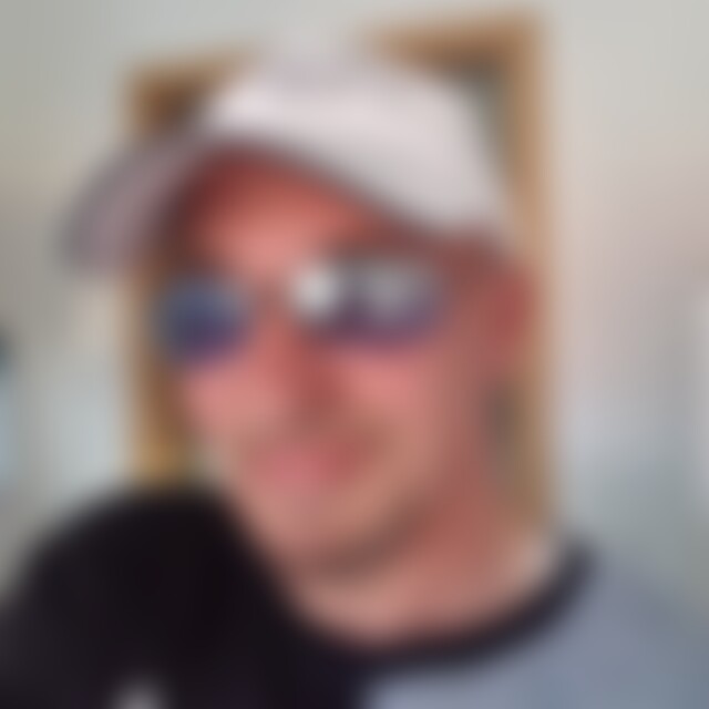 kremer (45) aus Stralsund