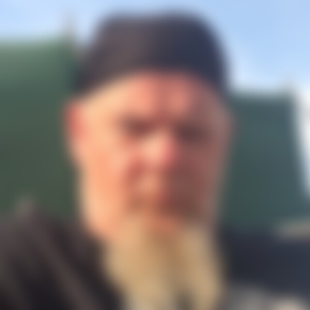 naudhiz666 (60) aus Waghäusel