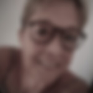 raupe (64) aus bitburg