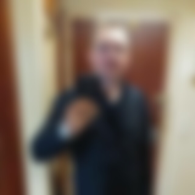Grisha (57) aus Essen