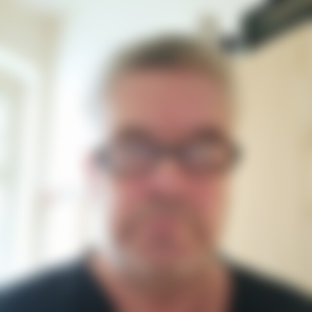 Dett (69) aus berlin