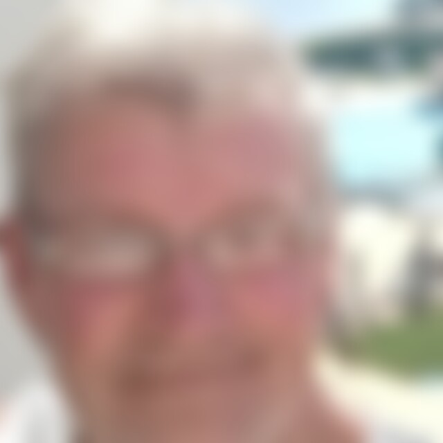 Akimmerda (63) aus Hermsdorf