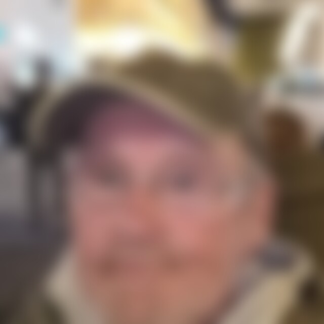 Akimmerda (63) aus Hermsdorf