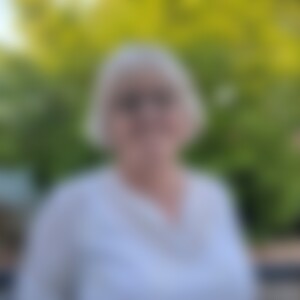 Andrea (71) aus Kevelaer
