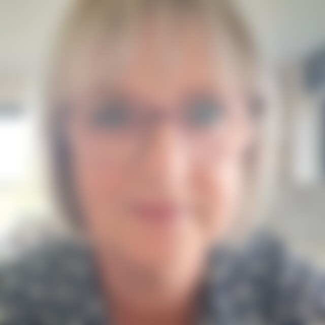 Eva3225 (65) aus Berlin