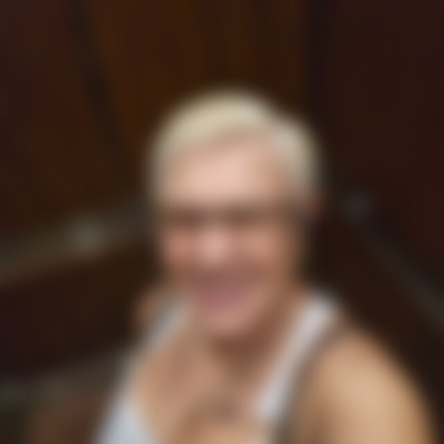 Lena22 (50) aus Niestetal