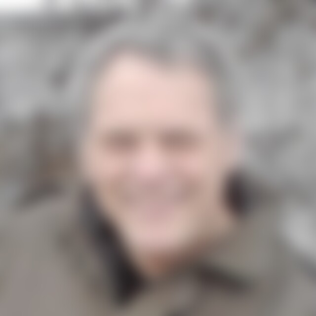 Katzenfan (74) aus Gummersbach