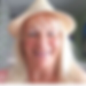 Angeline88 (68) aus Höxter