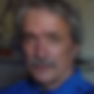 enonom (76) aus Leverkusen