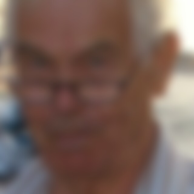Efrain (70) aus Hamburg