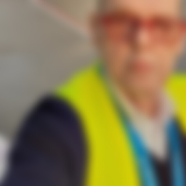 chamacko (73) aus Offenbach